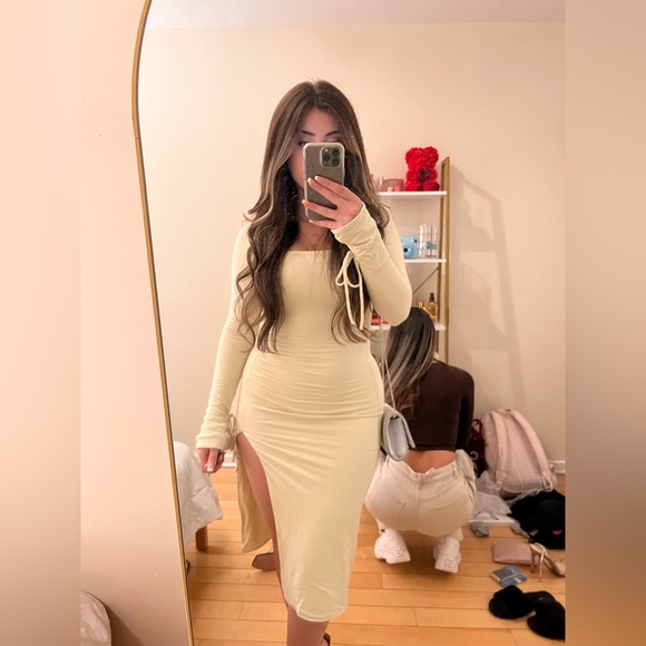 Cream dress like new from oh polly 🤍✨ Worn only once - Picture 4 of 11
